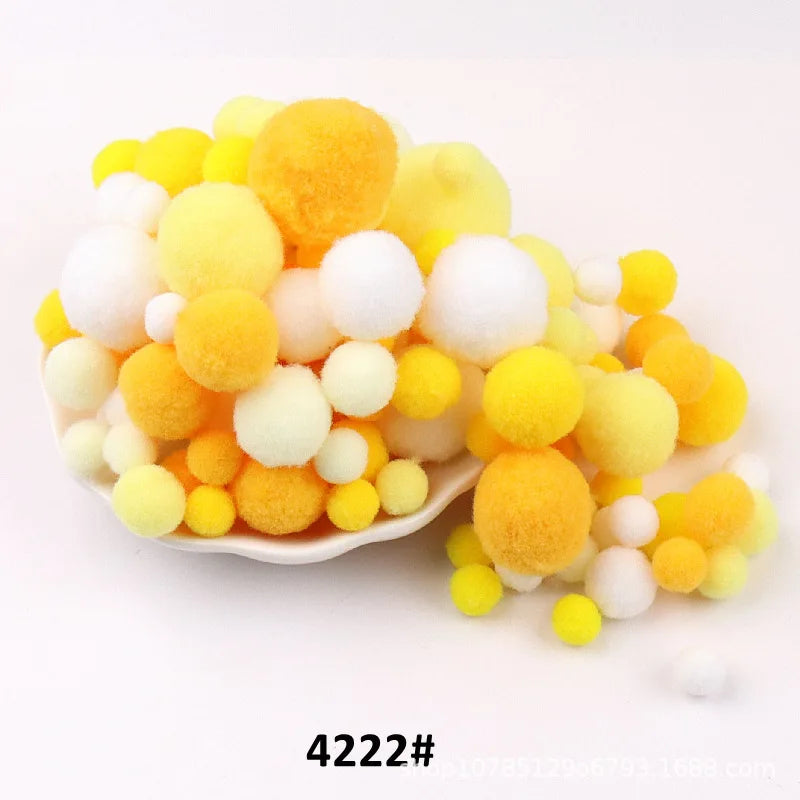 Multi Size Mix Colors Pompoms